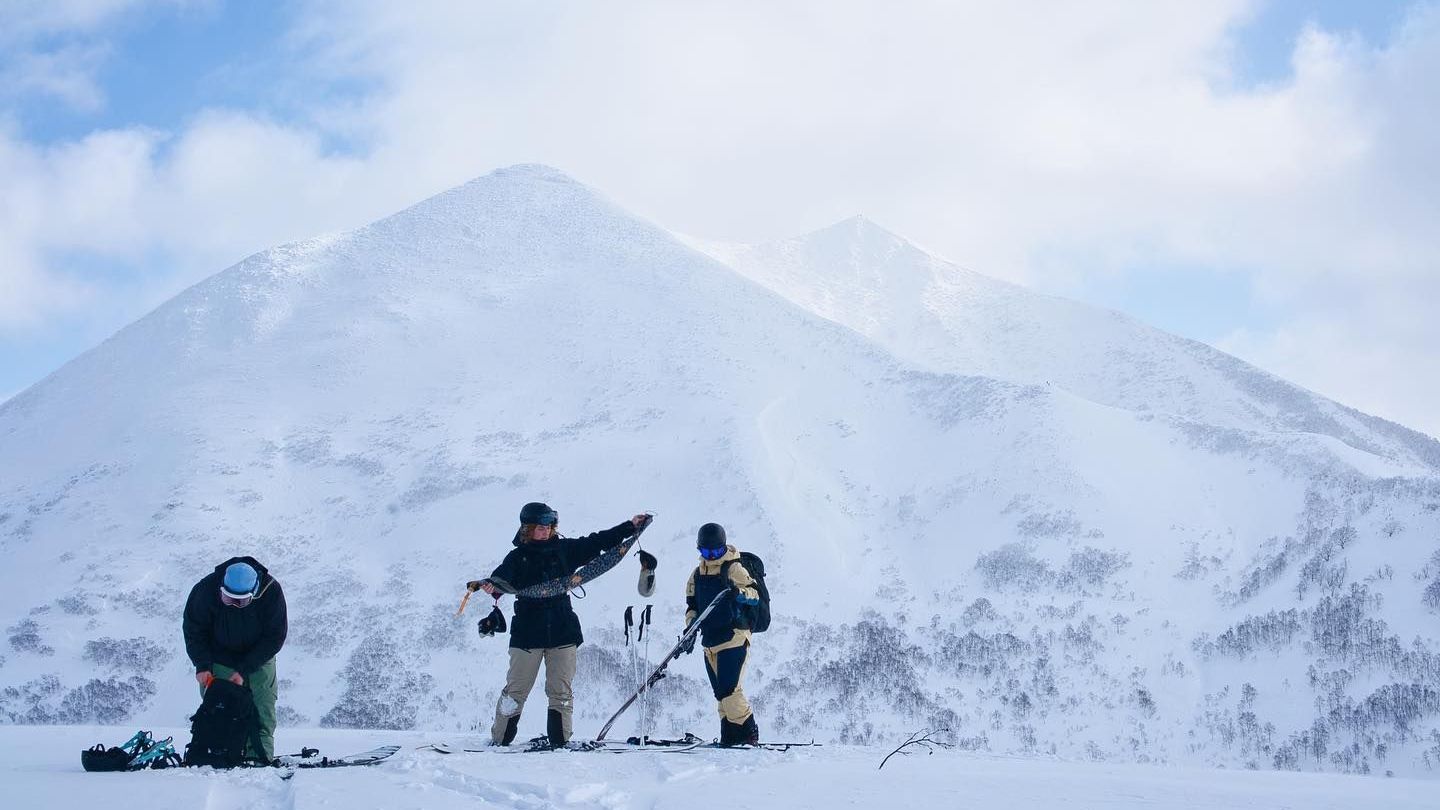 Introducing Hikari: Choose Your Ski Instructor in Japan